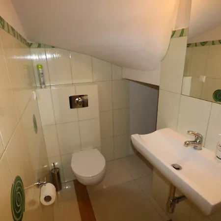 Apartament Doris شقة *